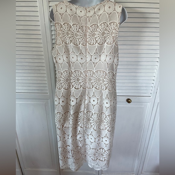 Liz Claiborne Sleeveless Ivory Lace Overlay Dress Size 10 - Picture 4 of 7